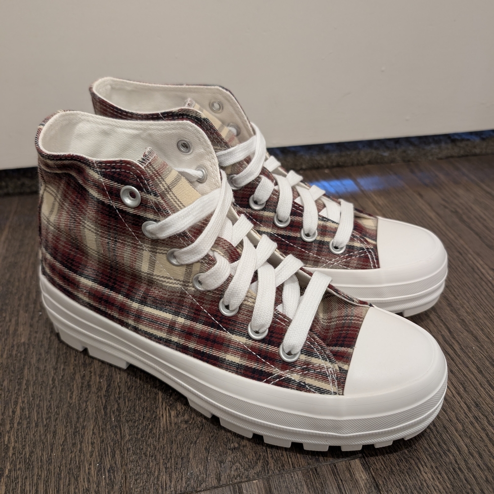 No Boundaries White High-Top Sneakers